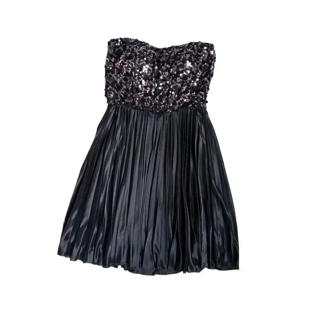 Charlotte Russe Strapless Sequin Bust Black and Pink Fit & Flare Mini Dress M - Picture 12 of 15